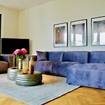 Bonusfeature * Berlín