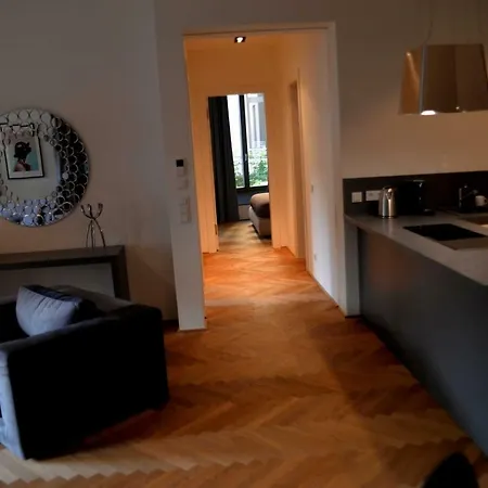 Bonusfeature * Berlin